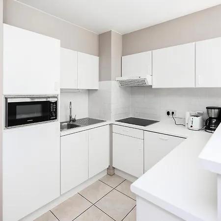 Stunning In With Kitchen Apartment